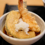 磯家 たいこま - たいこま定食 1100円 の海老とキスの天ぷら
