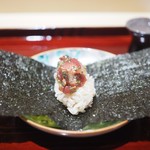 銀座 しのはら - 鮪といぶりがっこの巻き寿司