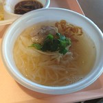 食神 - フォーガー（鶏肉のフォー）（400円）