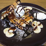 三日月堂珈琲 - チョコバナナワッフル