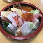 地魚料理 すし活 - 上ちらし