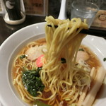 Ramen Tomikura - 麺は中加水ストレート