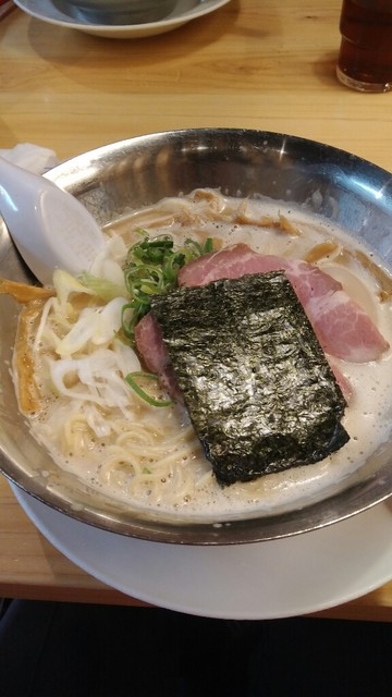 麺虎らーめん>