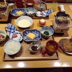 本陣 平野屋 花兆庵 - 朝食です。