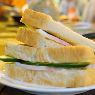 オシャレな空間 鈴鹿市でおすすめのカフェをご紹介 食べログ