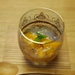 魚石 - マンゴーと安土湧水・白ワインのゼリー寄せ