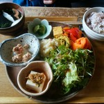 「お惣菜だけの定食」