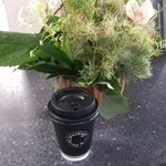 ブリコラージュ ブレッド アンド カンパニー ダイニング・カフェ - テイクアウトしたコーヒー。