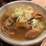 鳥やき串英 - もつ煮