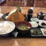 お食事処まるに - 