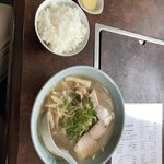 宝龍ラーメン - 料理写真:醤油ラーメン+小ライス