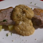 トラットリア・ジュゲム - スぺシャルランチのお肉は豚肉