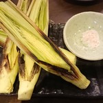 飲んべぇ食堂 らくだ屋 - ヤングコーン焼き