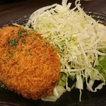 飲んべぇ食堂 らくだ屋 - メンチカツ