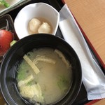 地魚料理 恵比須 - 味噌汁と里芋