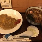 おき奈 - たぬき蕎麦と半カレーライス