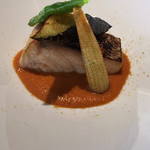 ラ メゾン ヒトトキ - ノルウェー産サーモンの炙り焼き