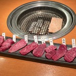 もっちゃん家 - おまかせ10点盛り（高級部位含む）