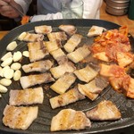 韓国村 - サムギョプサル(2人前)