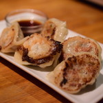 シバフ - 自家製焼ぎょうざ@580円+税