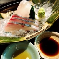 招福樓 本店 - スズキの昆布〆とアジのお刺身…昆布〆は薄い方のお出汁で…