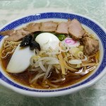 福寿 - 斜め横から上五目ラーメン