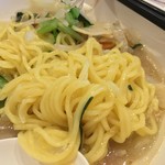 ガスト - 指宿の湯麺の麺は黄色い！