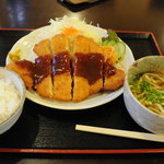 Marumaru Udon - ジャンボとんかつ定食