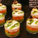 ザ・テラス - 抹茶のクリーム アプリコットと小豆のタンバル