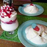 生クリーム専門店MILK CAFE - 