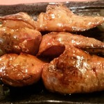 中はふっくら外は香ばしく焼き上げた、大ぶりの『肝』は食べごたえあり