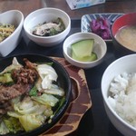 鉄板居酒屋心花 - ワンコイン日替わりランチ