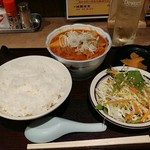 とん八 - 旨辛もつ煮込み定食