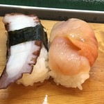 玉寿司 - タコと赤貝