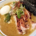 らぁめん 欽山製麺所 - 鶏チャーシューアップ