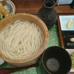 えん家 - 釜あげうどんとミニ天丼のセット880円（税抜）