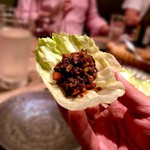 桜梅桃李 - レタスで包みます