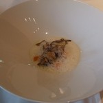 キュイジーヌ[s] ミッシェル・トロワグロ - セップ茸のリゾット マンダリンオレンジとスイートアーモンドのクリーム