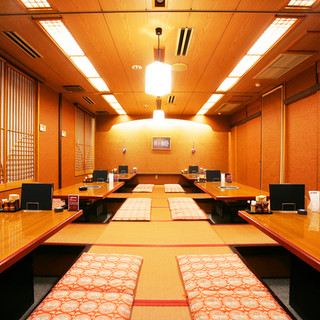 宴会・接待に最適な個室完備。キッズスペースもございます