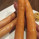 焼肉工房 桜 - ウインナー盛り合わせ
