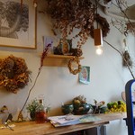 森林食堂 - カウンター席の後ろ。