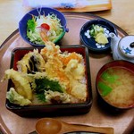 天よし亭 - 見た目は小さく見えたけど、結果、お腹いっぱい