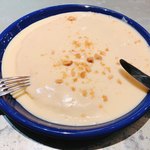 ハナオカフェ 酒々井プレミアムアウトレット店 - マカダミアナッツソースのパンケーキ