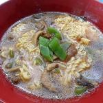 景信山頂上　景信茶屋　青木