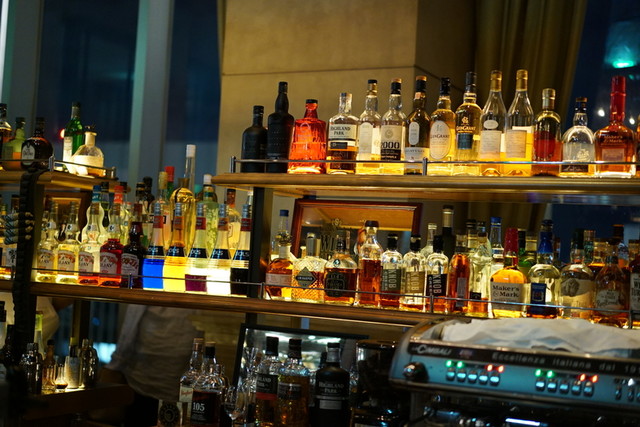ザ バージェイダブリューハート The Bar J W Hart Oriental Hotel 旧居留地 大丸前 バー 食べログ
