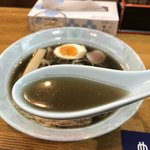 黒麺(1日限定20食)750円…スープ