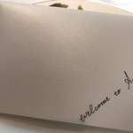 AMOUR - メニューの入った封筒