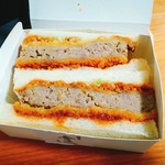 肉寿司 肉和食 KINTAN - 【お土産】メンチカツのサンドイッチ