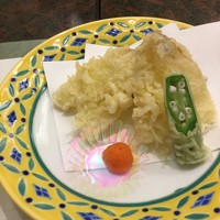 日本料理 ぎん - 鱚二匹と大きいオクラ半身が二個で一本分