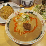 博多拉担麺 まるたん - ミニチャーハンとセット　650円